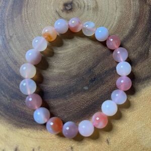 Yuan yuan Agate bracelet striped layers light rainbow colors stretch 10mm 7.5” n